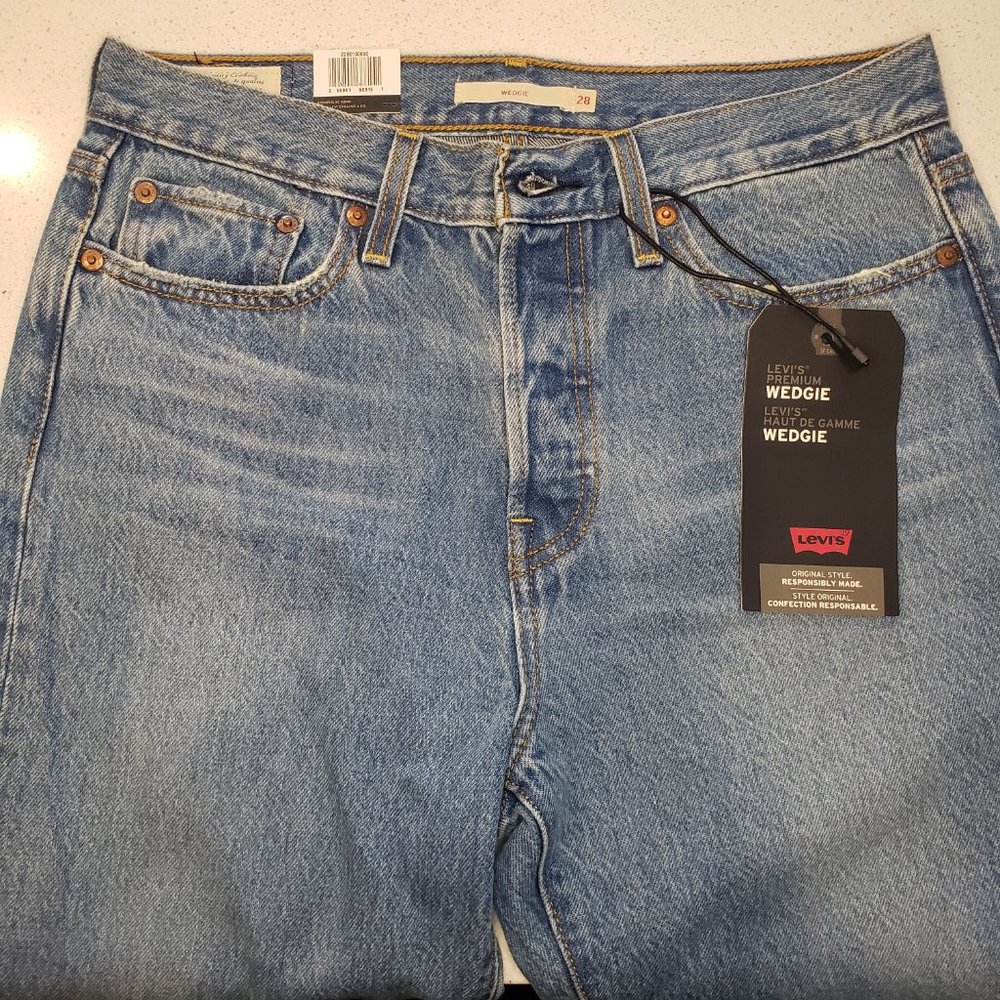 NEW WITH TAG - LEVI'S Premium Wedgie T28 - Picture 12 of 12